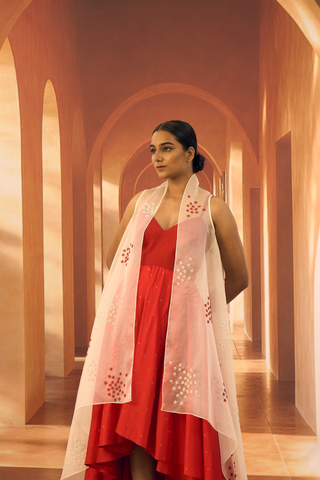 Ivory Organza Floral Applique Cozy