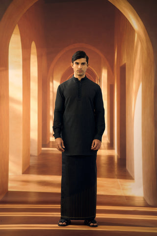 Ascending Line Kanjeevaram Veshti