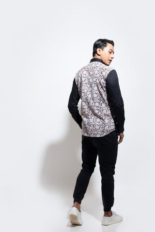 Long sleeve shirt with diagonal colorblock in kalamkari