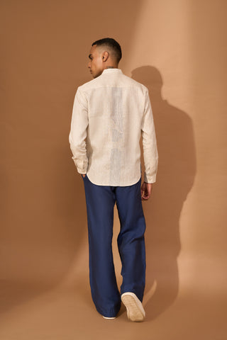 Negative space wave detail shirt