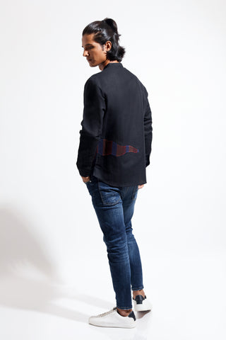 Long sleeve shirt with multicolor topstitch detail