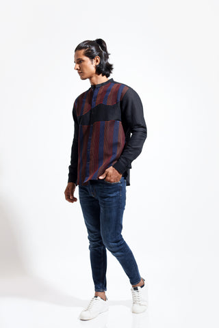 Long sleeve shirt with multicolor topstitch detail