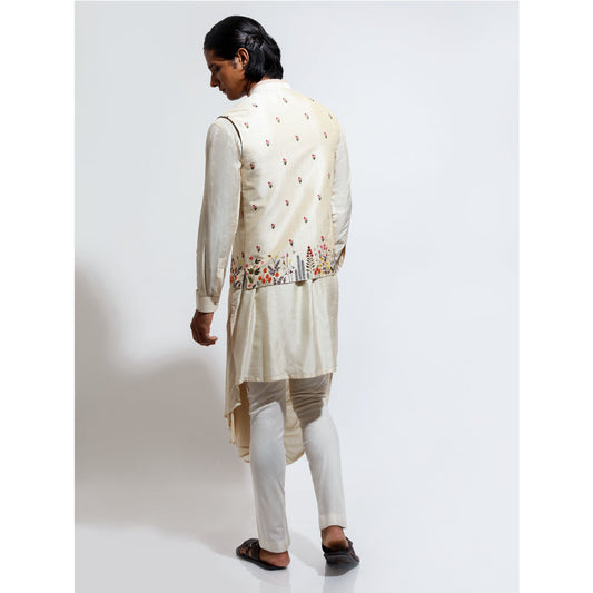 Sleeveless bandi with multicolor floral embroidery layered over cowl kurta