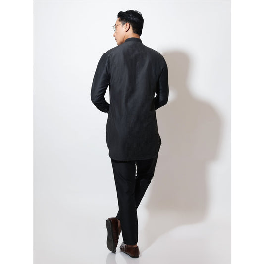 Pathan kurta with potli buttons at front