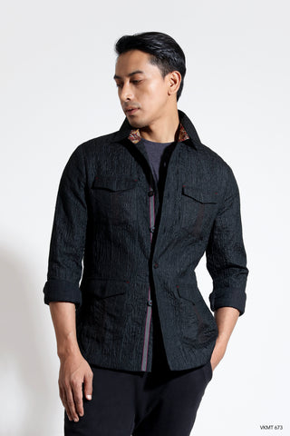 Shaket in crushed textured silk with patch pocket detail