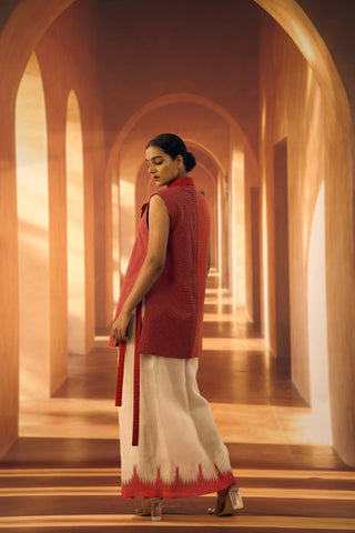 Checkered stylised wasitcoat with Cutwork Lapel