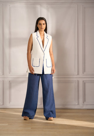 Stylized waistcoat in white linen with indigo edging