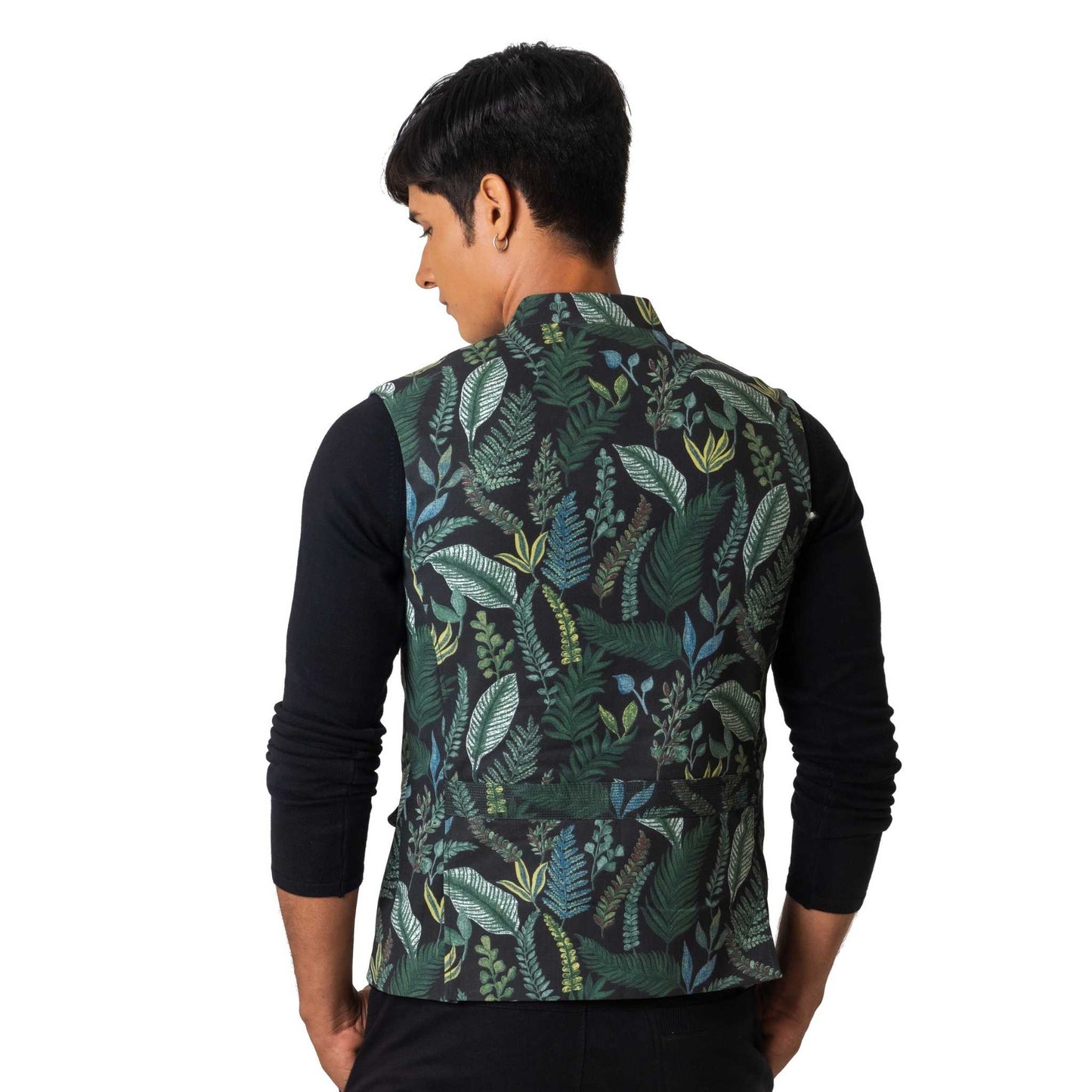 Sleeveless bandi in jungle printed cotton with metallic zipper