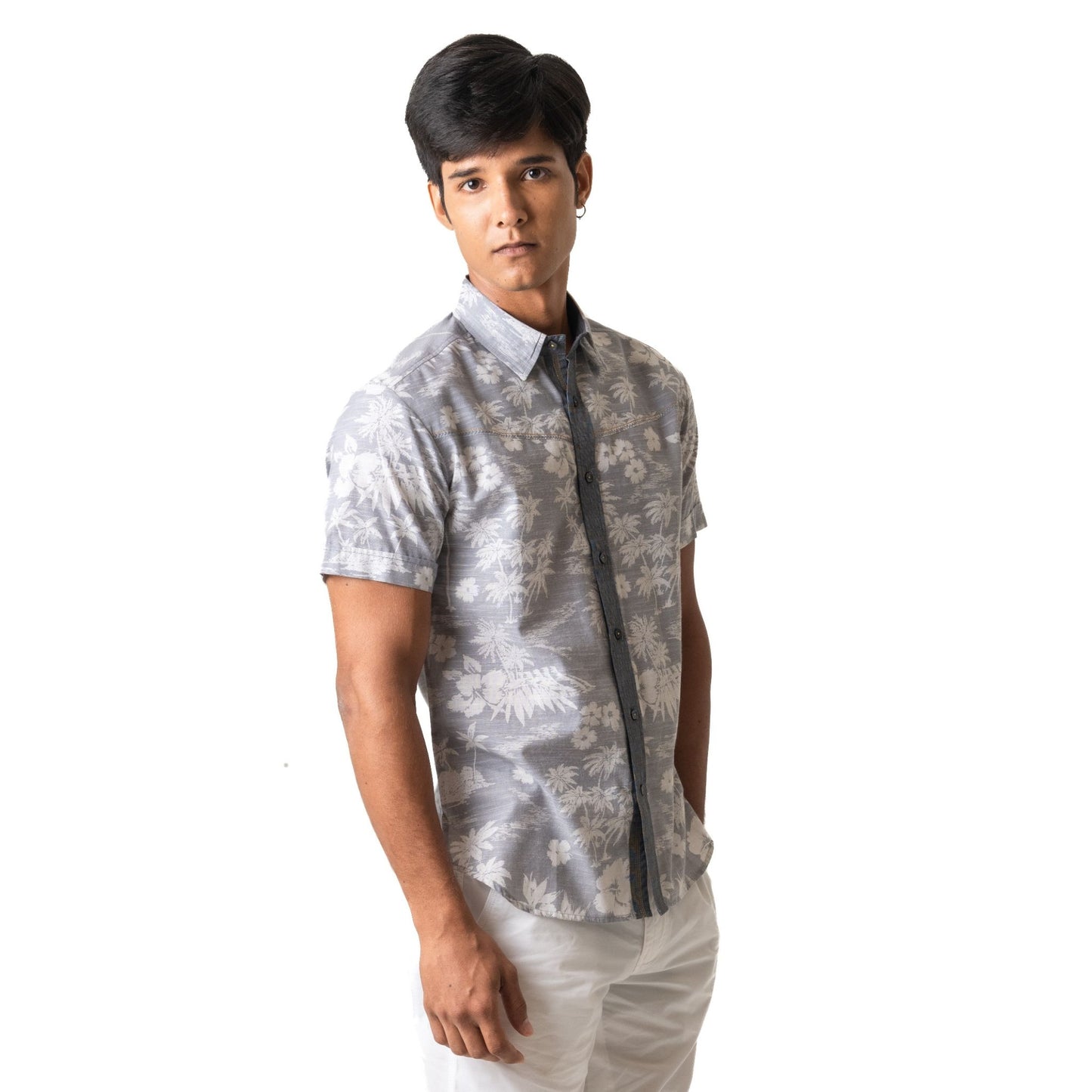 Short sleeve shirt in beach print chambray with zigzag detail on converging yoke at front and under placket