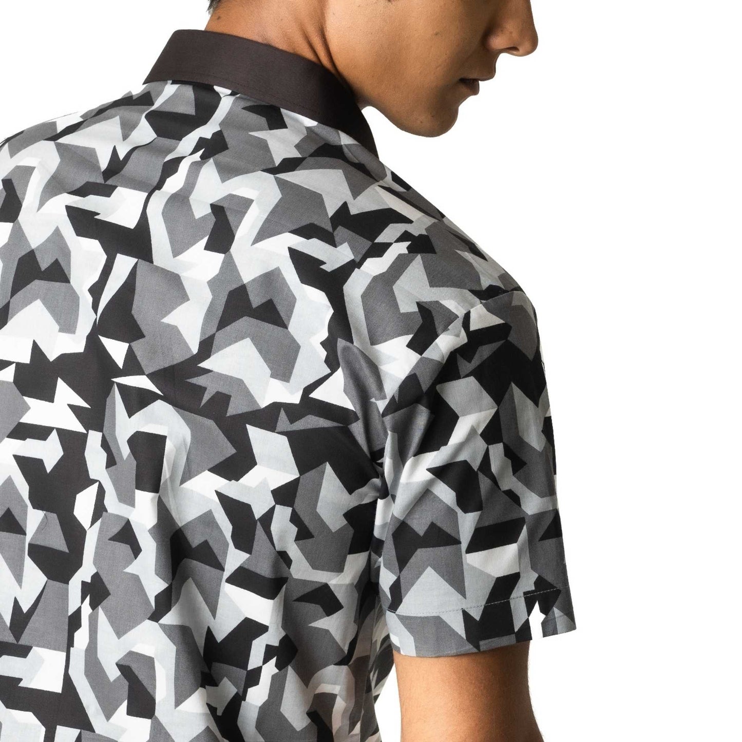 Short sleeve shirt in pixel printed poplin with contrast collar band and half concealed placket