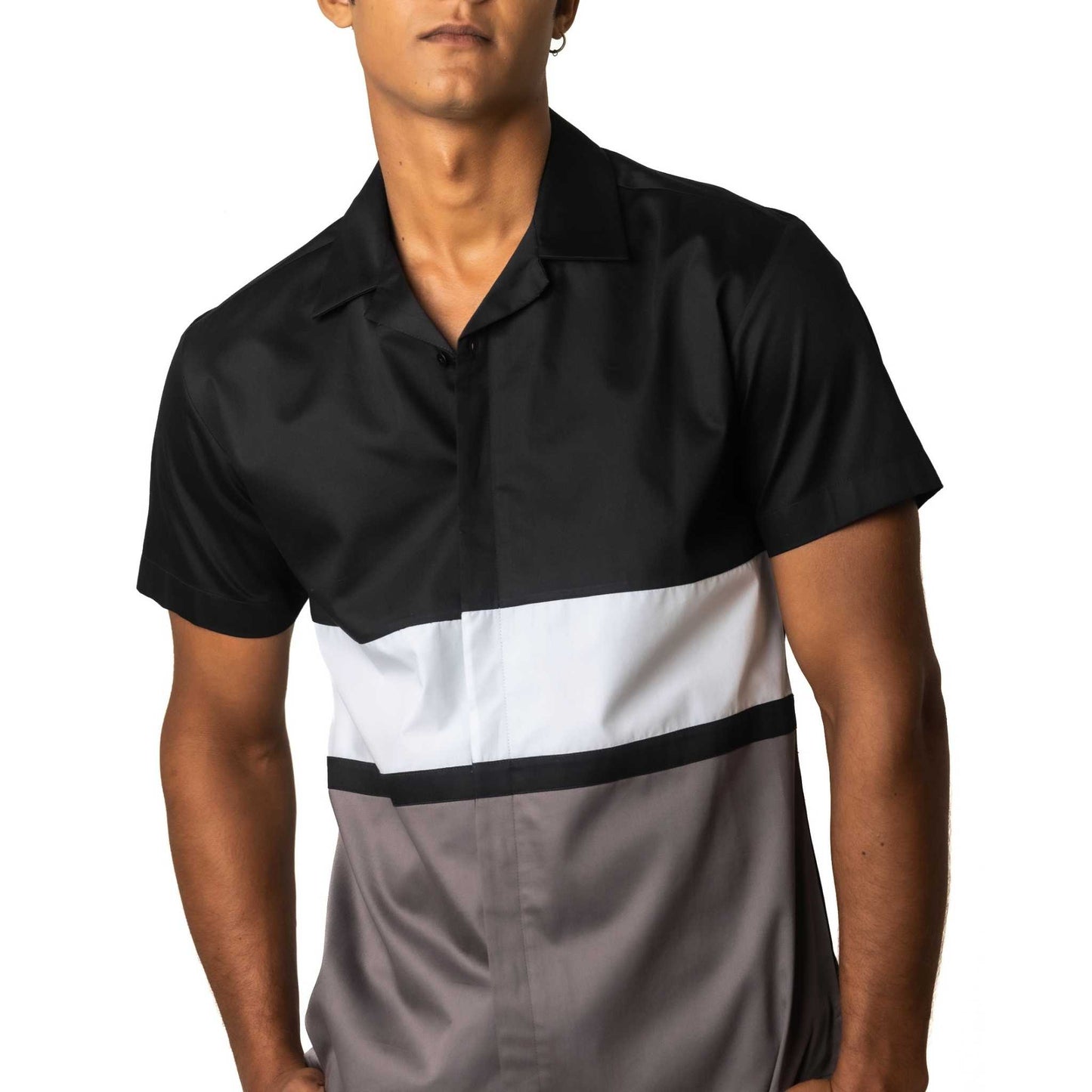 Short sleeve camp collar shirt with horizontal color blocked panels